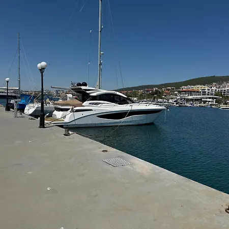 Arena I By The Sea Apartman