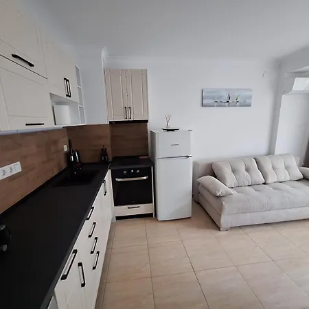 Apartment Arena I By The Sea Sveti Vlas