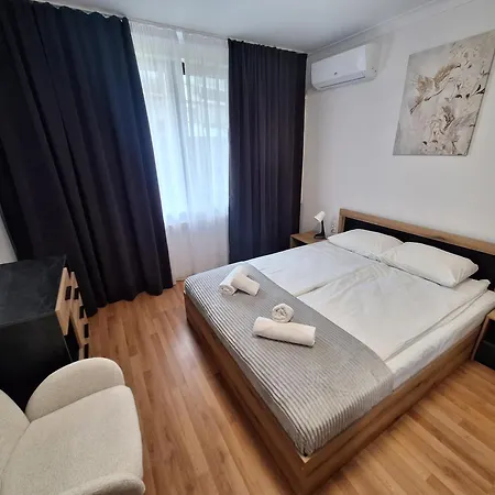 Apartment Arena I By The Sea