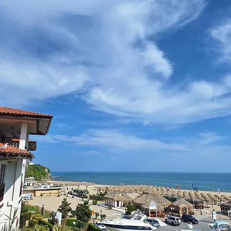 Arena I By The Sea Apartment *