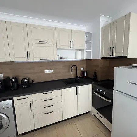 Arena I By The Sea Apartment *